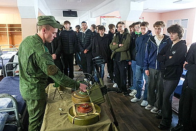 Около 1 тыс. могилевских школьников принимают участие в учебно-полевых сборах