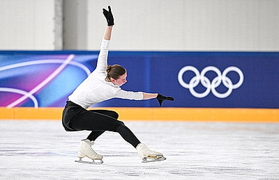 Фигурное катание: Сафонова провела тренировку перед соревнованиями на Олимпиаде