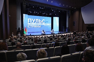 Максимально открытый диалог. Встречи экспертов с населением проходят в регионах