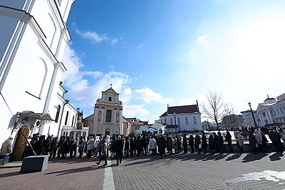 Частица Пояса Пресвятой Богородицы доставлена в Свято-Духов кафедральный собор в Минске