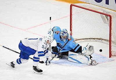 Минские динамовцы обыграли московских одноклубников на старте плей-офф КХЛ