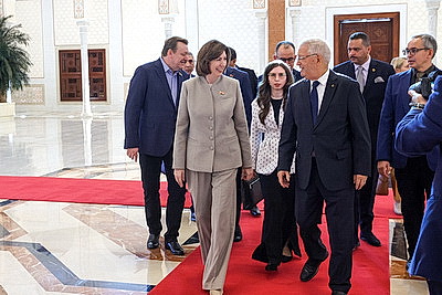 Кочанова прибыла с визитом в Алжир