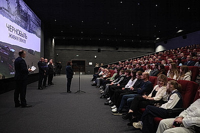 Гимн человеческой стойкости: в Минске презентовали фильм \"Чернобыль. Живая земля\"