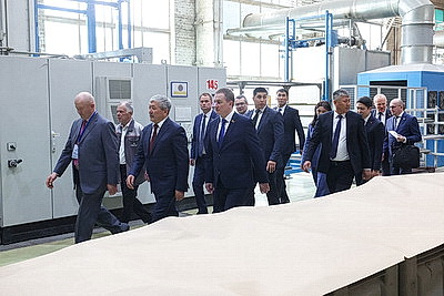 Главы Правительств Беларуси и Кыргызстана посетили ОсОО \"Автомаш-Радиатор\"