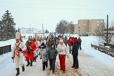 Деревня, где каждый мечтает стать \"царем\". Как в Семежево сохраняют уникальный обряд