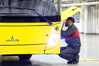 Как будут расширять автобусное производство МАЗ? Турчин ознакомился с производственными цехами