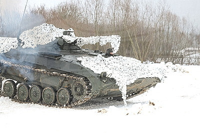 Военные мехбригады во время внезапной проверки боеготовности отразили \"атаку ДРГ\"