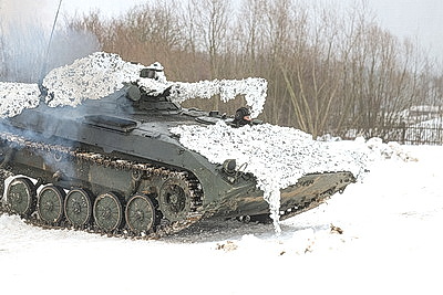 Военные мехбригады во время внезапной проверки боеготовности отразили \"атаку ДРГ\"