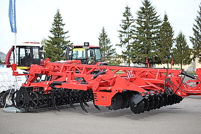 Лукашенко обозначил актуальные задачи по развитию агросервисов