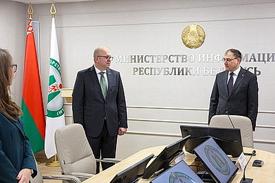Каранкевич представил нового министра информации коллективу ведомства