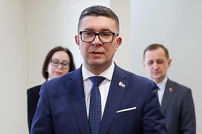 Нотариальная контора открылась в минском микрорайоне Лебяжий