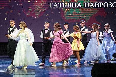 \"Цветные сны\" в Минске: особенный модный показ объединил более 250 детей