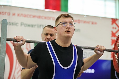 В Минске стартовал финал Республиканской универсиады по пауэрлифтингу