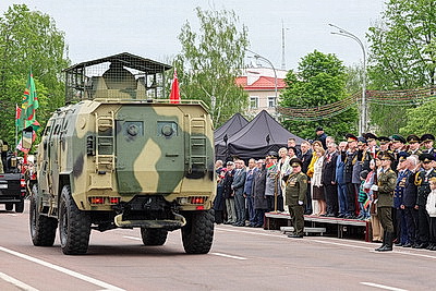 Парад военной техники, памятные акции: 9 Мая в Гомеле