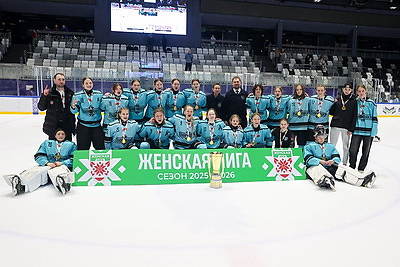 \"Минчанка\" впервые выиграла Женскую лигу Беларуси по хоккею