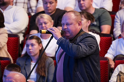 \"Такие встречи дают много полезной информации\". Богодель и Эйсмонт встретились с жителями Молодечно и Новополоцка