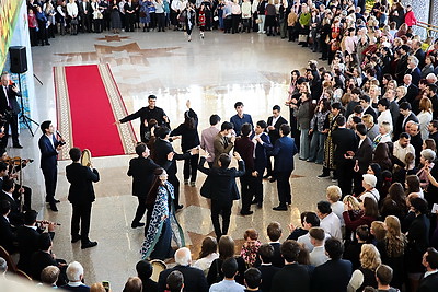 Национальные мелодии и мировые хиты. Мастера искусств Таджикистана представили гала-концерт в Минске