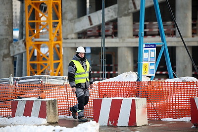 Кухарев посетил строительную площадку \"Газпром центра\" и нового корпуса 6-й ГКБ