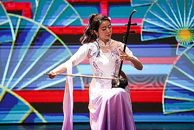 Китайские танцы и боевые искусства. В Минске прошел концерт к Празднику весны