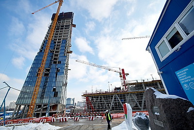 Кухарев посетил строительную площадку \"Газпром центра\" и нового корпуса 6-й ГКБ