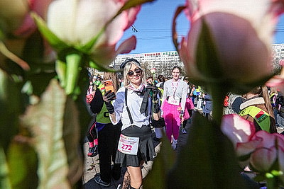 \"Заряд эндорфинами и цветы на финише\". \"Красивый забег\" прошел в Минске