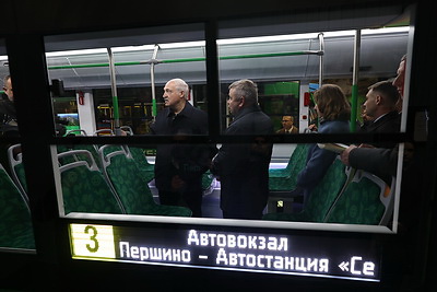 Лукашенко ознакомился с развитием производства отечественного пассажирского транспорта