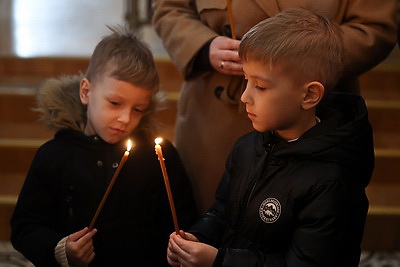 Православные верующие отпраздновали Сретение Господне