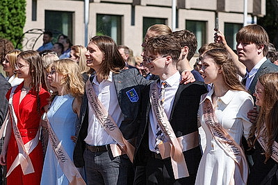 Почти половина выпускников - медалисты. В Лицее БГУ прозвенел последний звонок