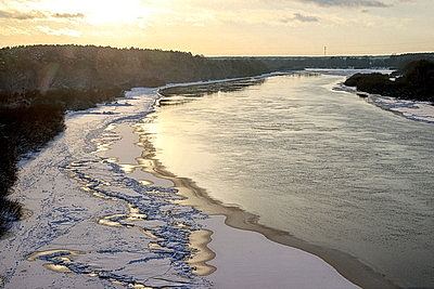 Снежный зимний день