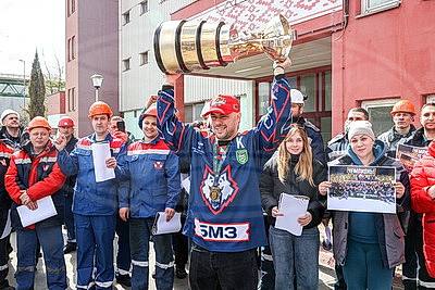 Один завод - одна команда. \"Металлург\" вновь привез Кубок Президента на БМЗ