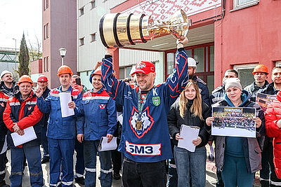 Один завод - одна команда. \"Металлург\" вновь привез Кубок Президента на БМЗ