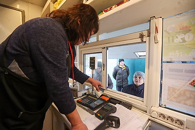 Русый о работе автолавок и сельмагов: люди должны иметь возможность купить все, что они хотят