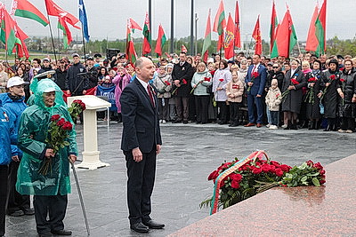 На Кургане Славы проходит областной праздник ко Дню Победы