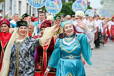 Шествие участников XV Республиканского фестиваля национальных культур состоялось в Гродно