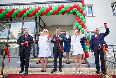 В Боровлянах открыли обновленное здание детской и стоматологической поликлиники