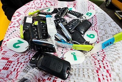 Шесть сельских школ получили новые автобусы для подвоза детей