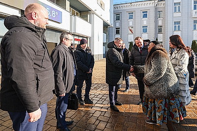 Парламентская делегация Зимбабве посетила РНПЦ \"Мать и дитя\" и МТЗ