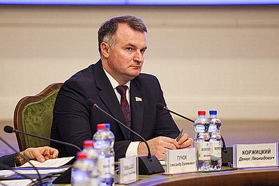 \"Получать новые знания, решать вопросы реального сектора экономики\". Глава НАН об актуальных задачах в науке