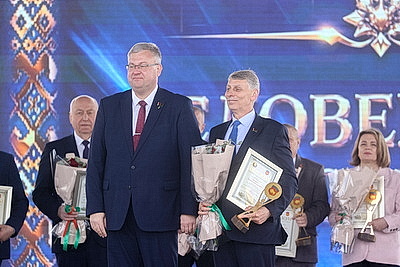 Барановичи, Ивановский и Березовский районы занесены на областную Доску почета