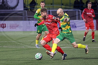 \"Неман\" вышел в лидеры футбольного чемпионата Беларуси