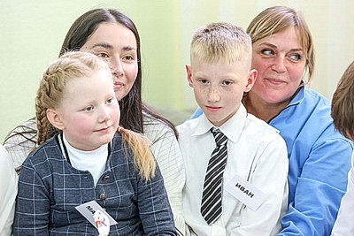 Воспитанникам Минского районного СПЦ вручили подарки к школе
