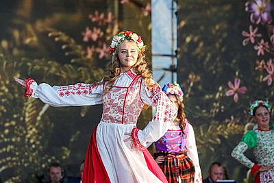 Лясковичи встречают гостей международного фестиваля этнокультурных традиций \"Зов Полесья\"