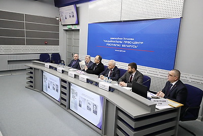 \"Народны летапіс Вялікай Айчыннай вайны: успомнім усіх!\" Пятую книгу проекта презентовали в Национальном пресс-центре