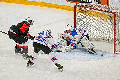 Восемь команд из четырех стран: хоккейный турнир \"В основании будущего\" стартовал в Минске