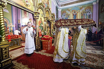 Православные верующие отмечают Пасху