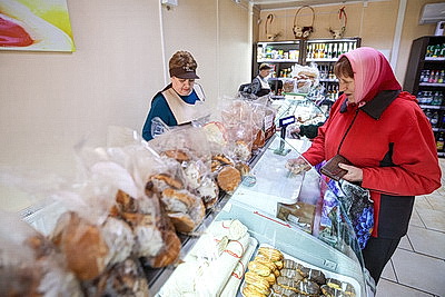 По классическим рецептам. Предприятия Белкоопсоюза поставят в торговую сеть около 100 тонн праздничной продукции