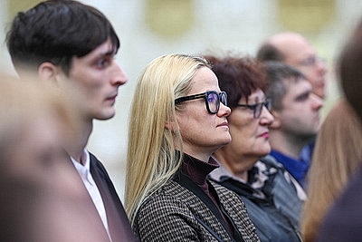 Для научных сотрудников НАН и представителей БГЭУ провели экскурсию во Дворце Независимости