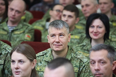 Модернизация армии, отечественная техника. Какие вопросы в сфере обороны на первом месте в новой пятилетке