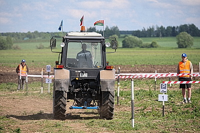 Смотр-конкурс \"Лучший пахарь\" проходит на выставке \"Белагро-2026\"