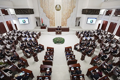 Законопроект о республиканском бюджете на 2027 год принят депутатами в первом чтении
